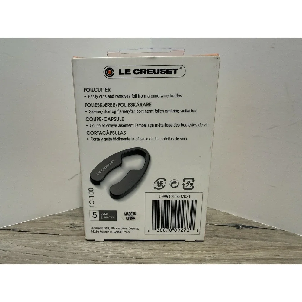 Le Creuset FC100 Foil Cutter, Wine Accessory Foil Cutter Black NEW